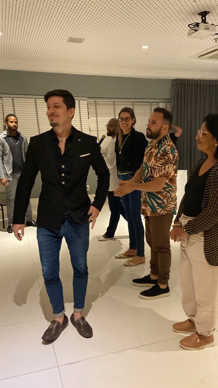 Yossef Leandro em registro profissional